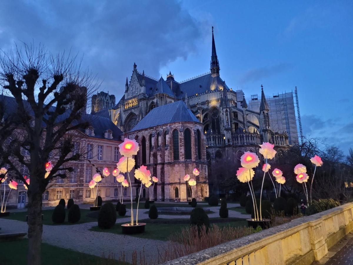 Le Champagnoles Apartamento Reims Exterior foto